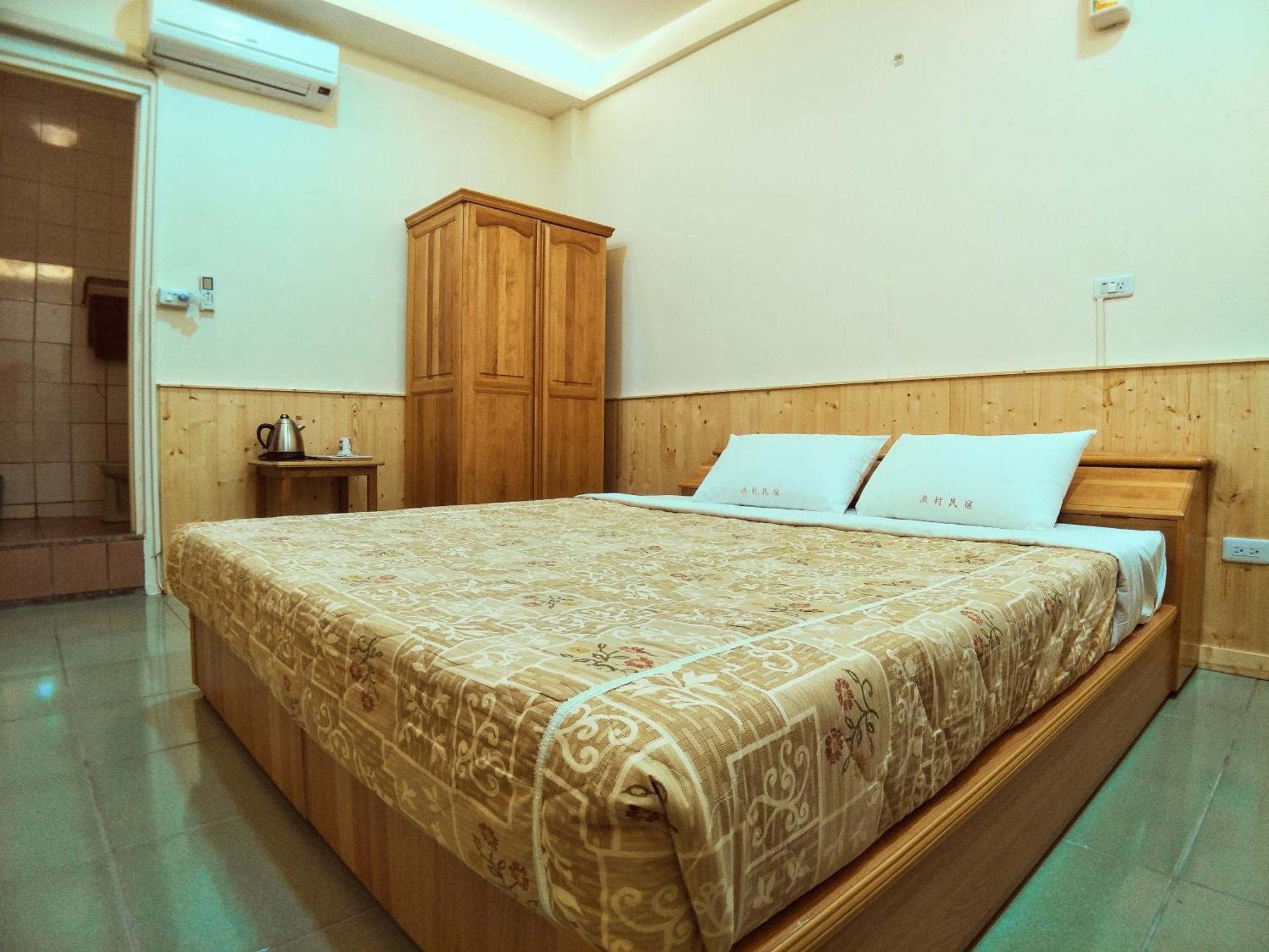Sun Moon Lake Fisherman Homestay Юйчи Номер фото