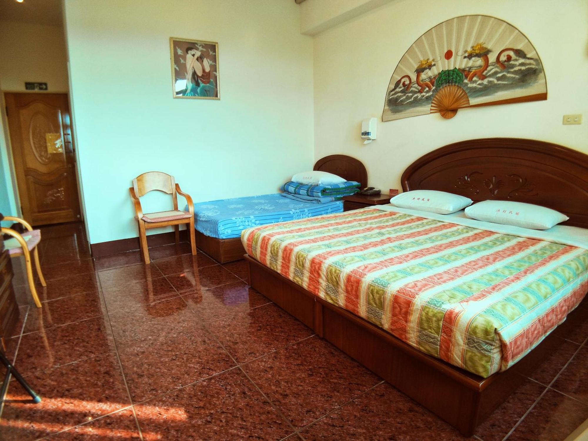 Sun Moon Lake Fisherman Homestay Юйчи Номер фото