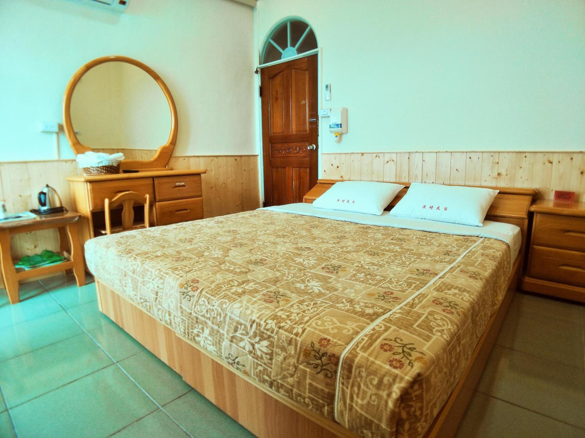 Sun Moon Lake Fisherman Homestay Юйчи Номер фото