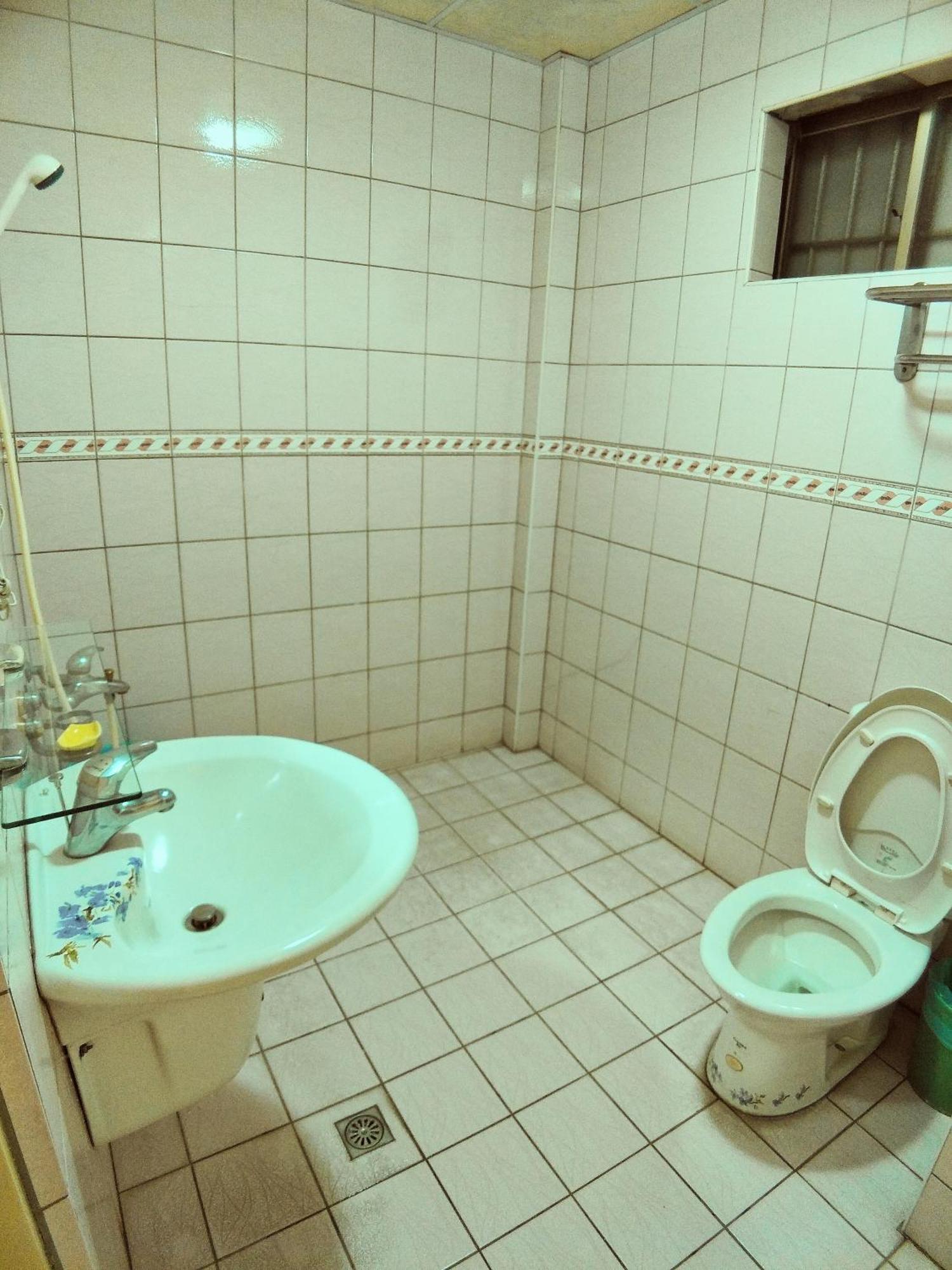 Sun Moon Lake Fisherman Homestay Юйчи Номер фото
