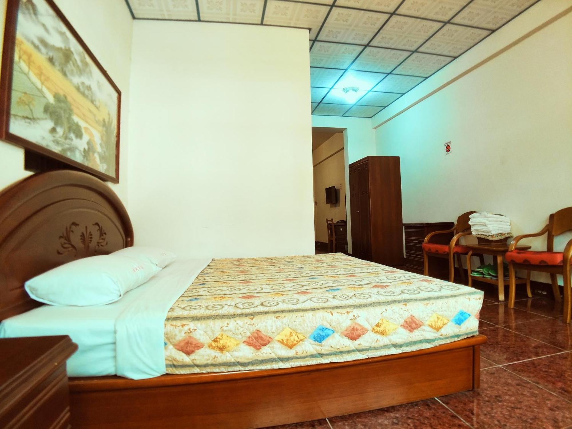 Sun Moon Lake Fisherman Homestay Юйчи Номер фото