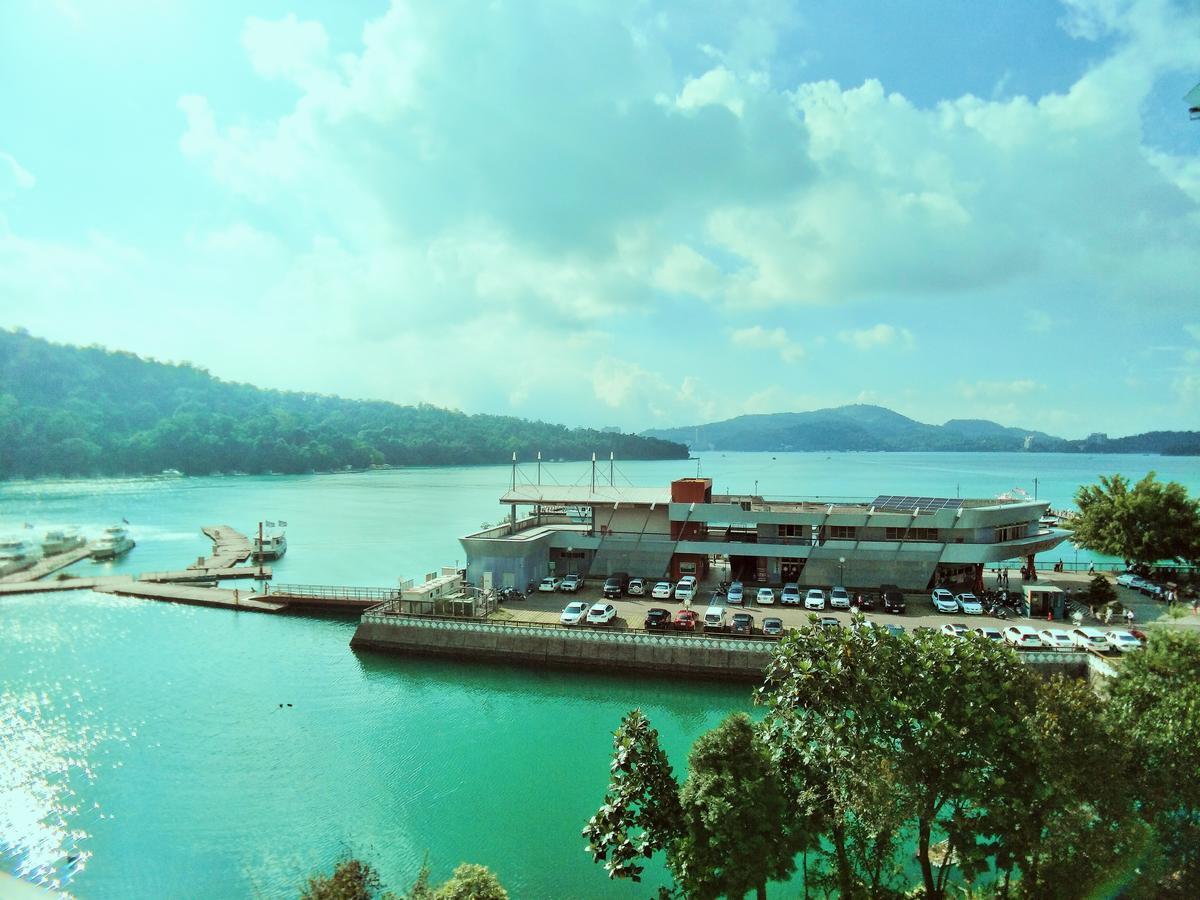 Sun Moon Lake Fisherman Homestay Юйчи Экстерьер фото
