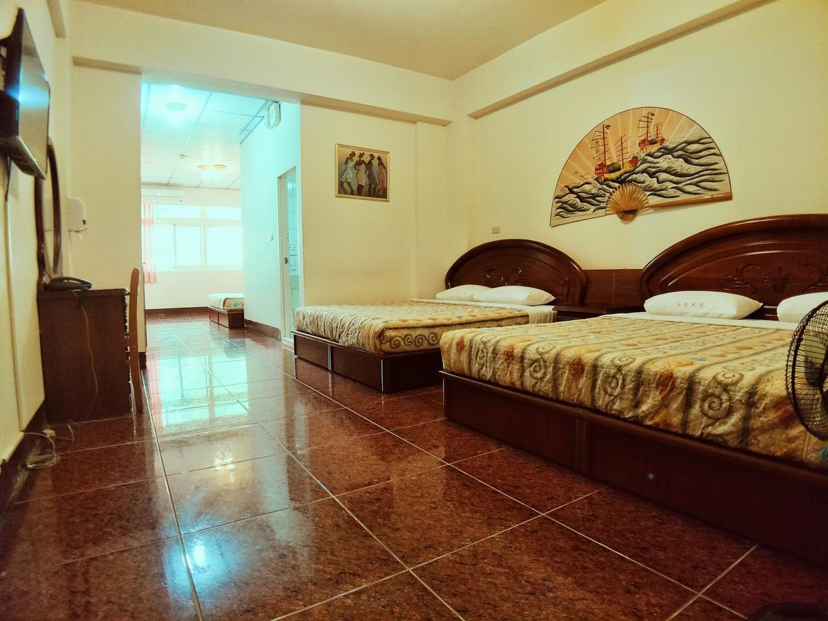 Sun Moon Lake Fisherman Homestay Юйчи Экстерьер фото