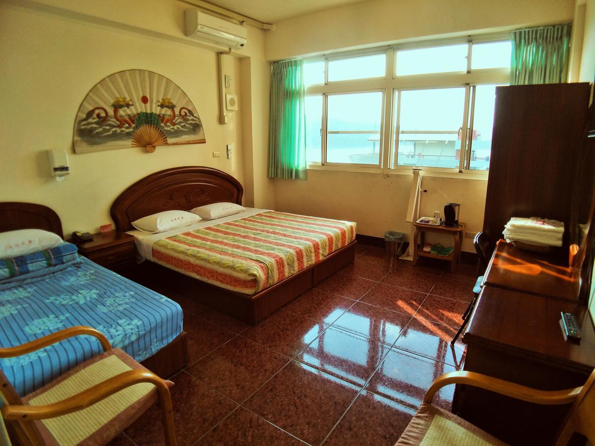 Sun Moon Lake Fisherman Homestay Юйчи Экстерьер фото